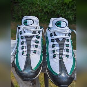Used Men's Retro Nike Air Max 95